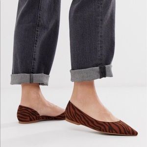 🌸 NEW!!! Tiger Pointed Ballet Flats 🌸